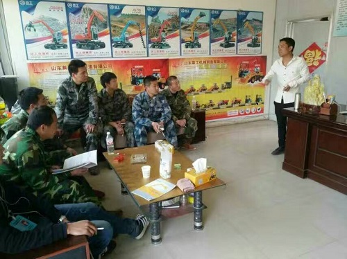 莱工.jpg 莱工.jpg