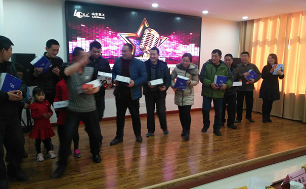 莱工.jpg 莱工.jpg